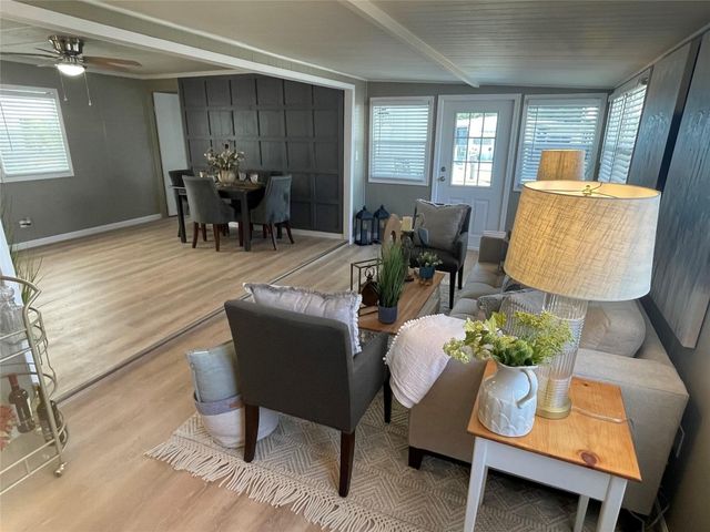 2010 SW 84th Avenue, Davie, FL 33324