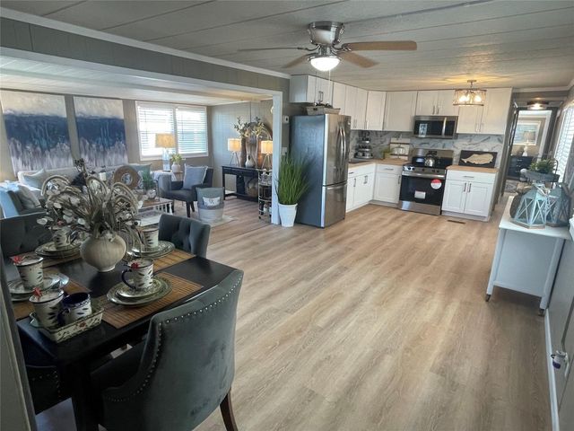 2010 SW 84th Avenue, Davie, FL 33324