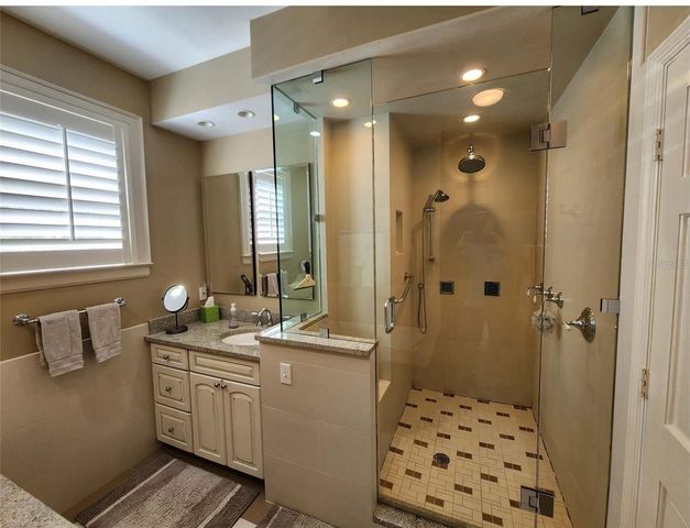 76 BISHOPS COURT ROAD 116, Osprey, FL 34229