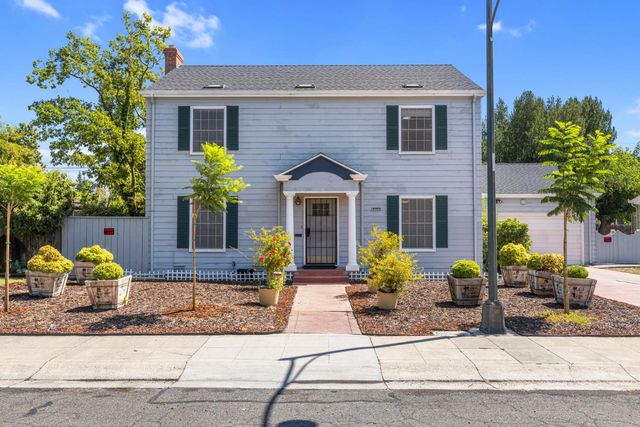 2716 Bonnie Ln, Stockton, CA 95204