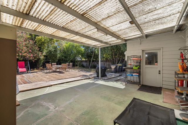 2716 Bonnie Ln, Stockton, CA 95204
