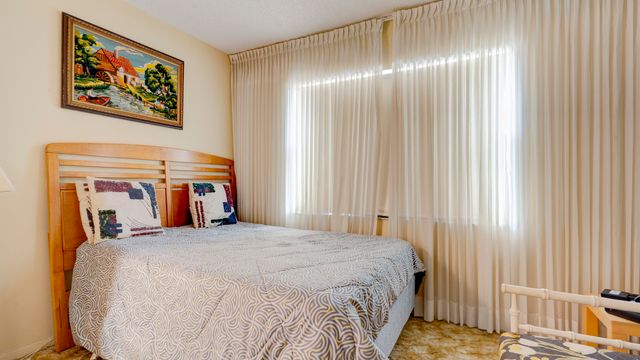 9400 Sunrise Lakes Boulevard 303, Sunrise, FL 33322