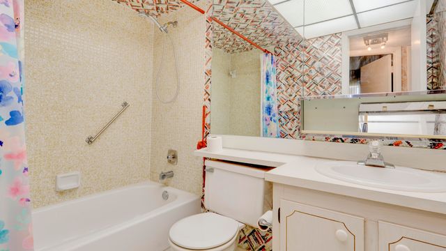 9400 Sunrise Lakes Boulevard 303, Sunrise, FL 33322