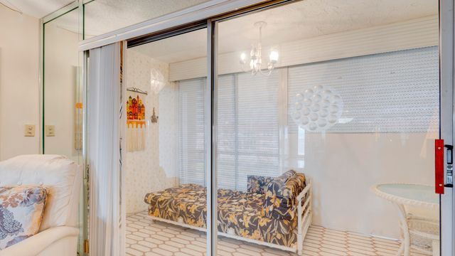 9400 Sunrise Lakes Boulevard 303, Sunrise, FL 33322