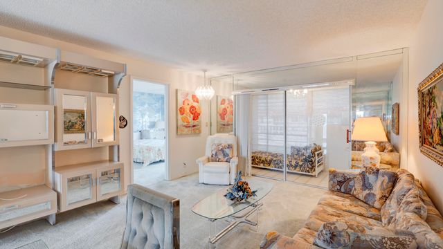 9400 Sunrise Lakes Boulevard 303, Sunrise, FL 33322