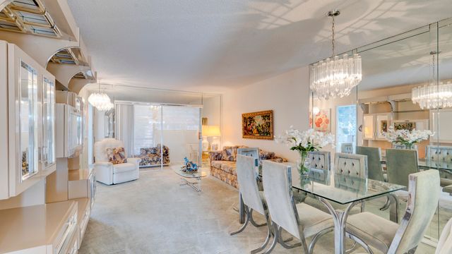 9400 Sunrise Lakes Boulevard 303, Sunrise, FL 33322