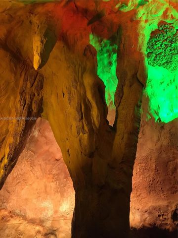 9837 SW 194th St, Cutler Bay, FL 33157