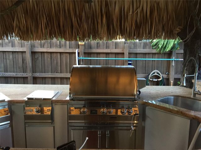 9837 SW 194th St, Cutler Bay, FL 33157