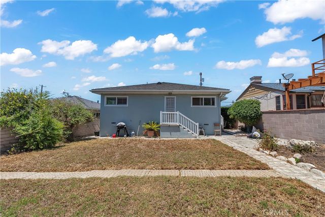 3618 S Cabrillo Avenue, San Pedro, CA 90731