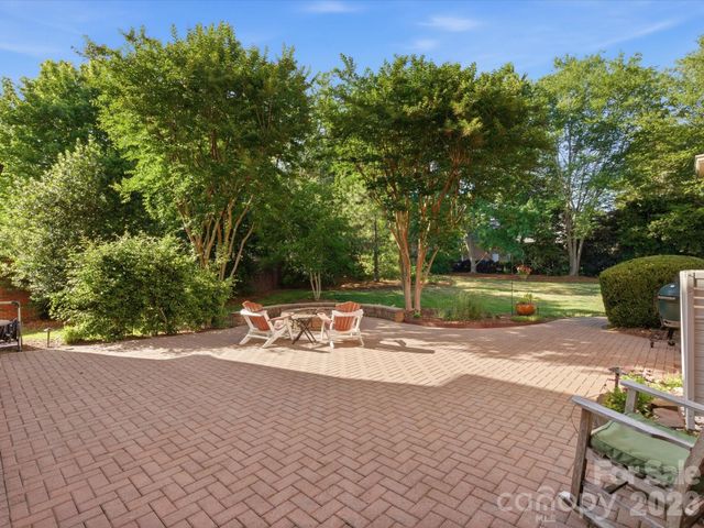 4417 Bridgewood Lane, Charlotte, NC 28226