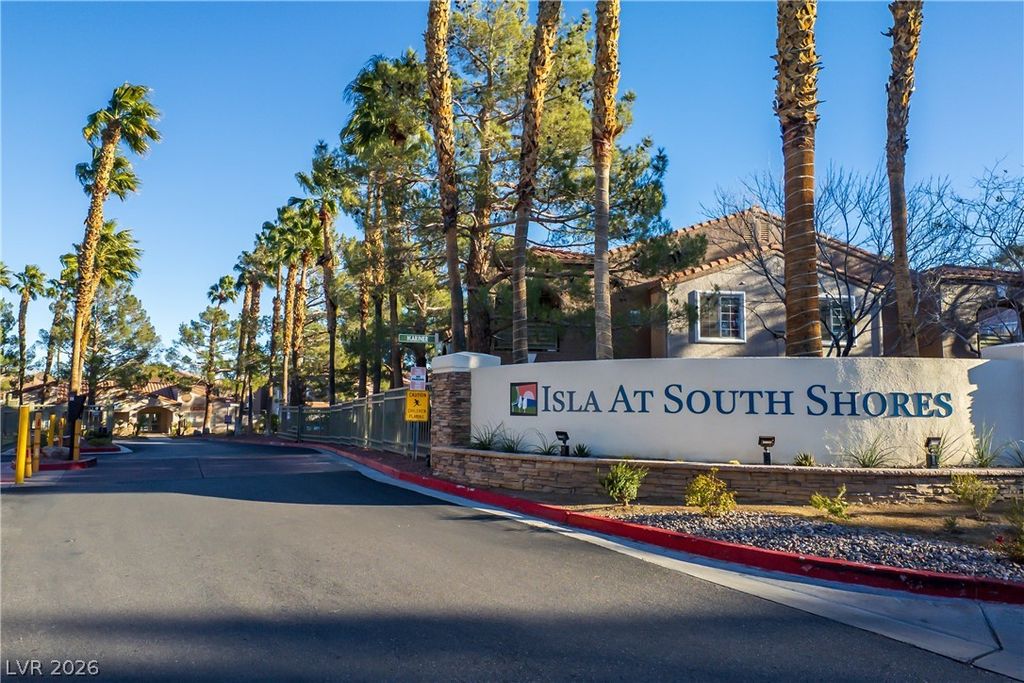 2111 Sealion Drive 105, Las Vegas, NV 89128