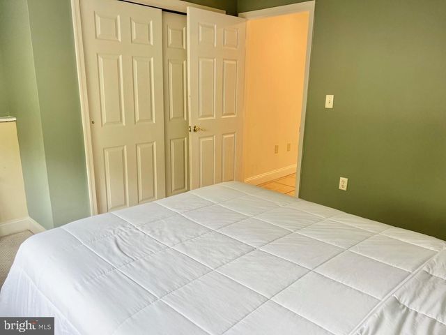 64 LONGVIEW DR, Lake Harmony, PA 18624