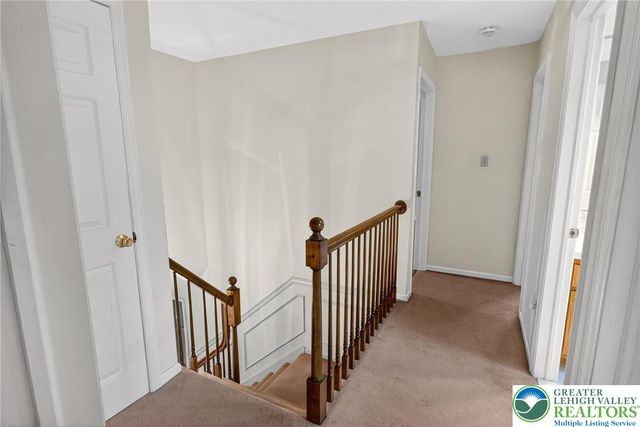 5524 Willow Way, Upper Macungie Twp, PA 18069