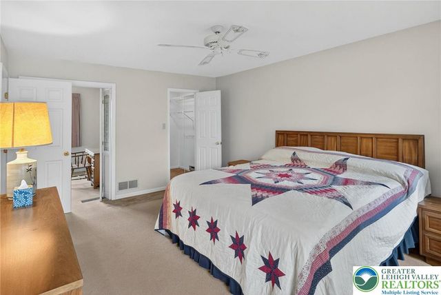 5524 Willow Way, Upper Macungie Twp, PA 18069