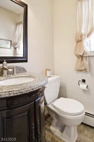 6 Pleasant Hill Rd, Roxbury Twp., NJ 07876