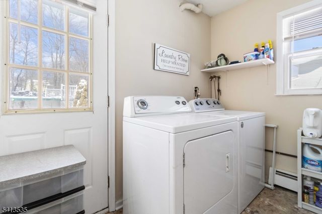 6 Pleasant Hill Rd, Roxbury Twp., NJ 07876