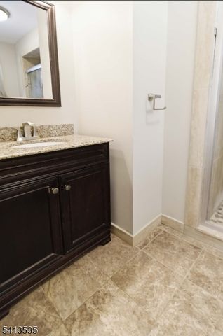 6 Pleasant Hill Rd, Roxbury Twp., NJ 07876