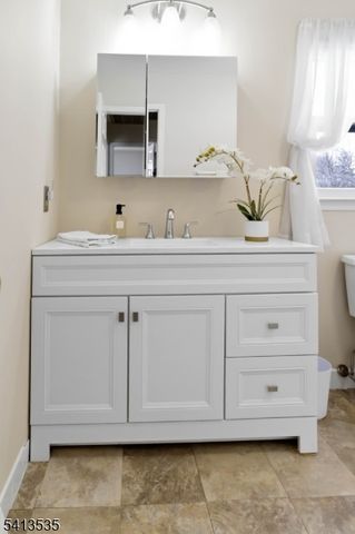 6 Pleasant Hill Rd, Roxbury Twp., NJ 07876