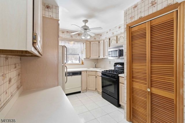 6 Pleasant Hill Rd, Roxbury Twp., NJ 07876