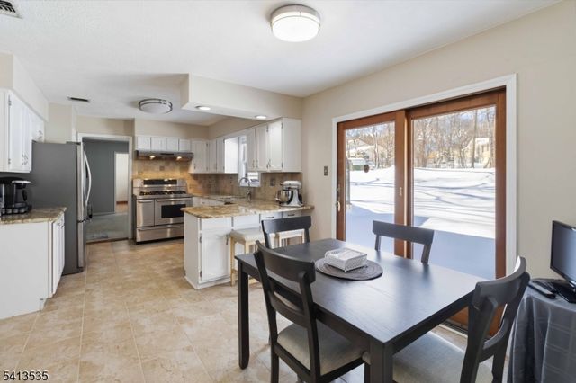 6 Pleasant Hill Rd, Roxbury Twp., NJ 07876