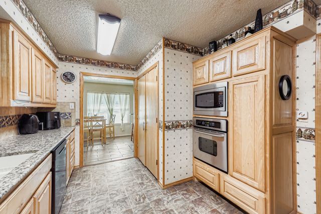 1605 Ann And Dossy Court, Crowley, TX 76036