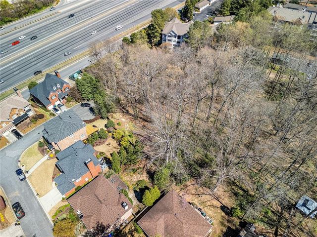 1734 Summit Glen, Atlanta, GA 30329
