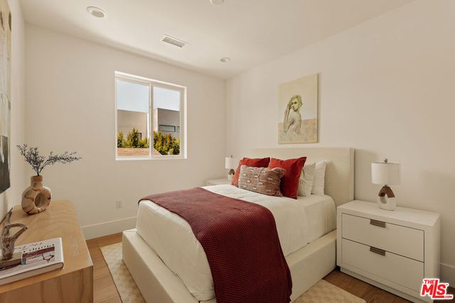 2234 Midvale Avenue, Los Angeles, CA 90064