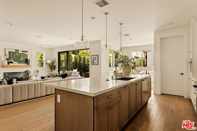 2234 Midvale Avenue, Los Angeles, CA 90064