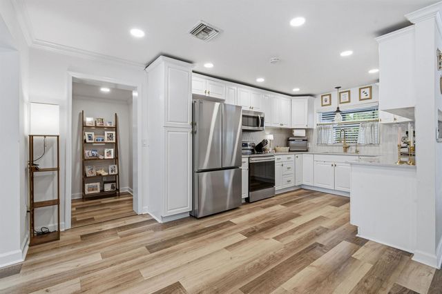 2427 COUNTRY OAKS Lane, Palm Beach Gardens, FL 33410
