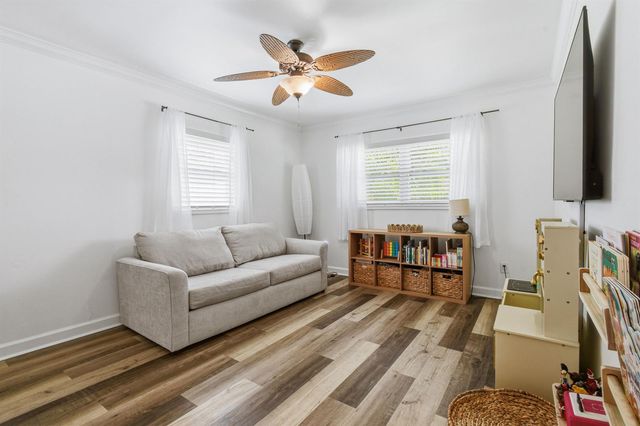 2427 COUNTRY OAKS Lane, Palm Beach Gardens, FL 33410