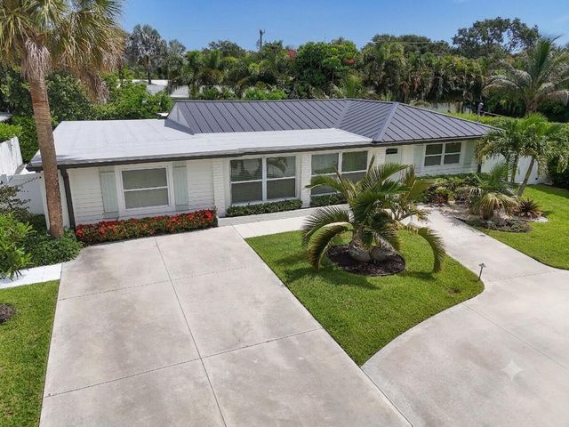 2427 COUNTRY OAKS Lane, Palm Beach Gardens, FL 33410