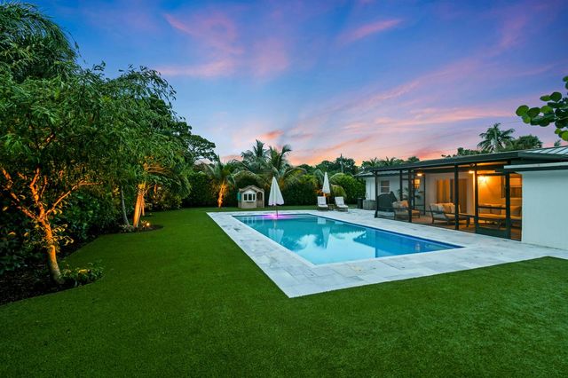 2427 COUNTRY OAKS Lane, Palm Beach Gardens, FL 33410
