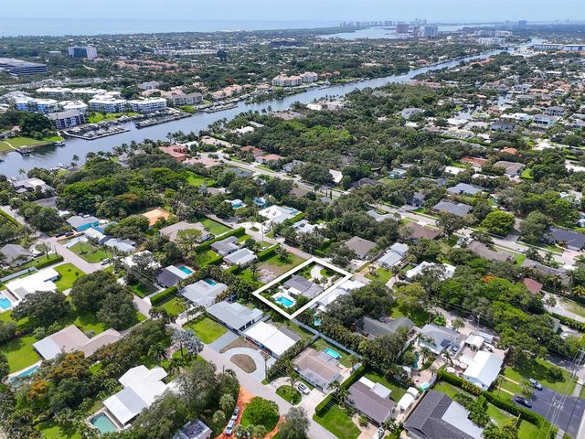 2427 COUNTRY OAKS Lane, Palm Beach Gardens, FL 33410