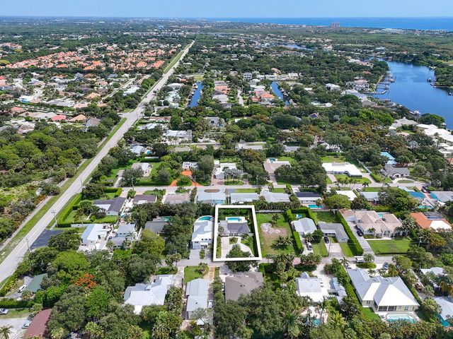 2427 COUNTRY OAKS Lane, Palm Beach Gardens, FL 33410