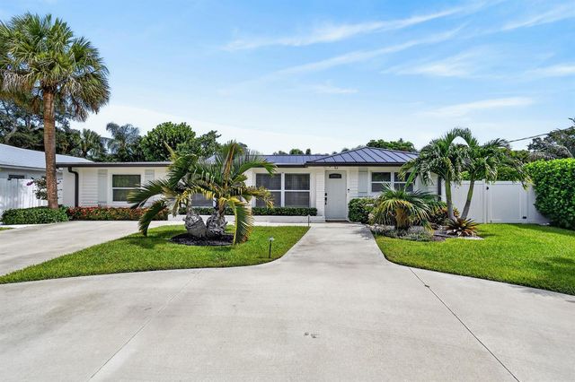 2427 COUNTRY OAKS Lane, Palm Beach Gardens, FL 33410