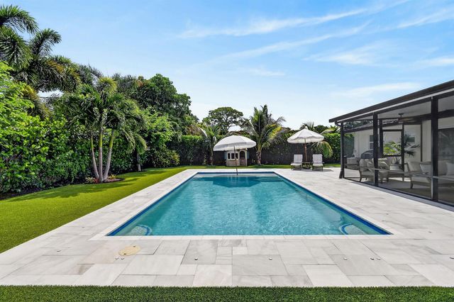 2427 COUNTRY OAKS Lane, Palm Beach Gardens, FL 33410