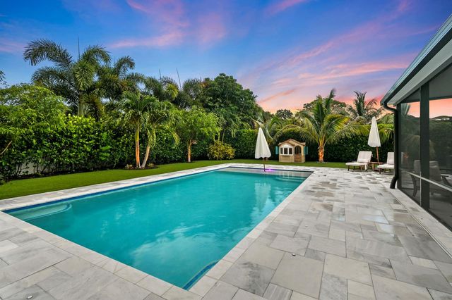 2427 COUNTRY OAKS Lane, Palm Beach Gardens, FL 33410
