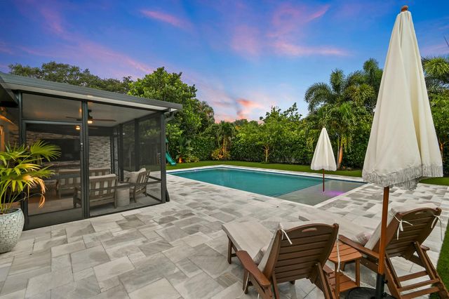 2427 COUNTRY OAKS Lane, Palm Beach Gardens, FL 33410