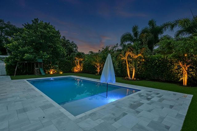 2427 COUNTRY OAKS Lane, Palm Beach Gardens, FL 33410