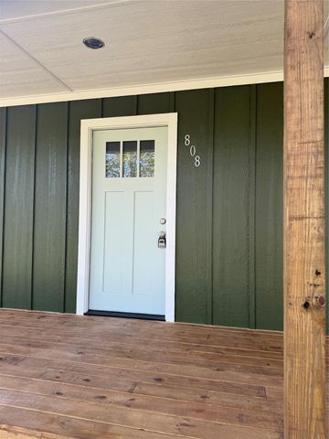 808 Josephine Street, Yoakum, TX 77995