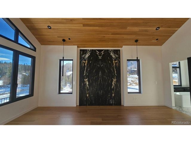 328 Raven Golf Ln, Silverthorne, CO 80498