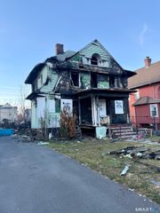 15 Shultas Place, Hartford, CT 06114