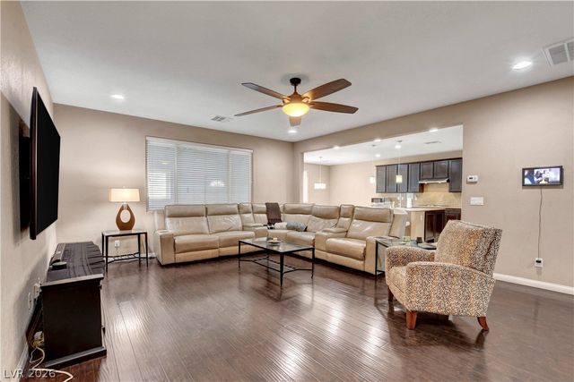 3905 Vincelli Avenue, North Las Vegas, NV 89031