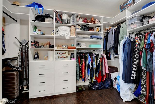 3905 Vincelli Avenue, North Las Vegas, NV 89031