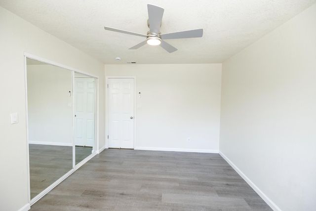 1708 Sandalwood Dr, Stockton, CA 95210