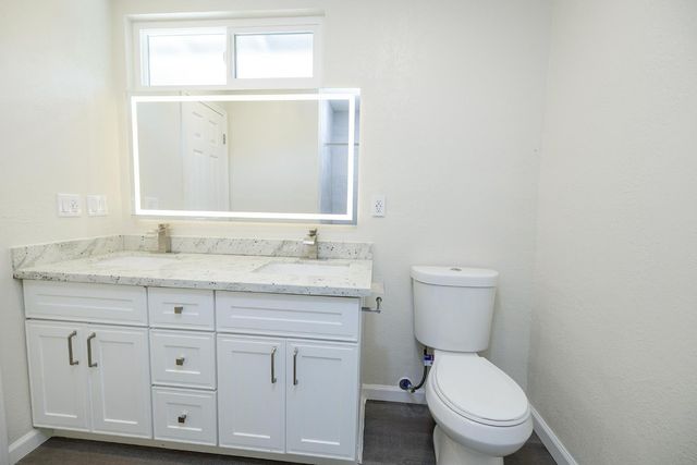 1708 Sandalwood Dr, Stockton, CA 95210