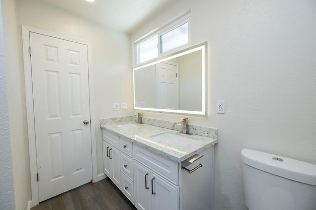 1708 Sandalwood Dr, Stockton, CA 95210