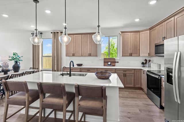 1512 Whistlers Way, Marion, TX 78124