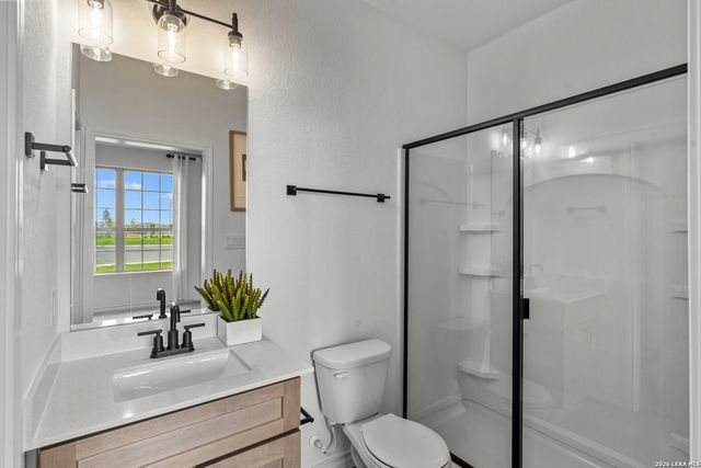 1512 Whistlers Way, Marion, TX 78124