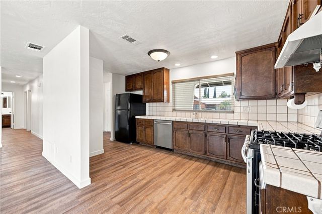 5680 Ptolemy Way, Jurupa Valley, CA 91752